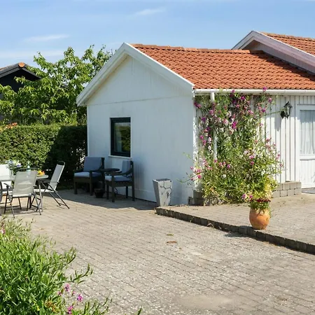 Mikkeline - 575m To The Fjord By Interhome